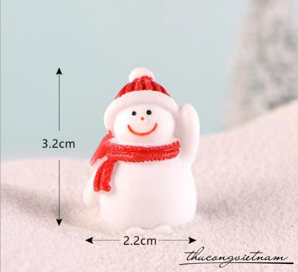 Mô Hình Người Tuyết Ú Nón Đỏ Giơ Tay 2.2*3.2cm